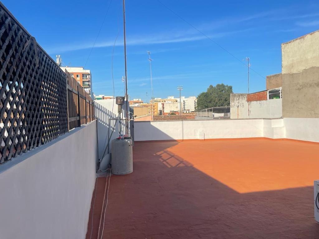 Uim Mediterraneo Pablo Iglesias Wifi Puerto de Sagunto Bagian luar foto